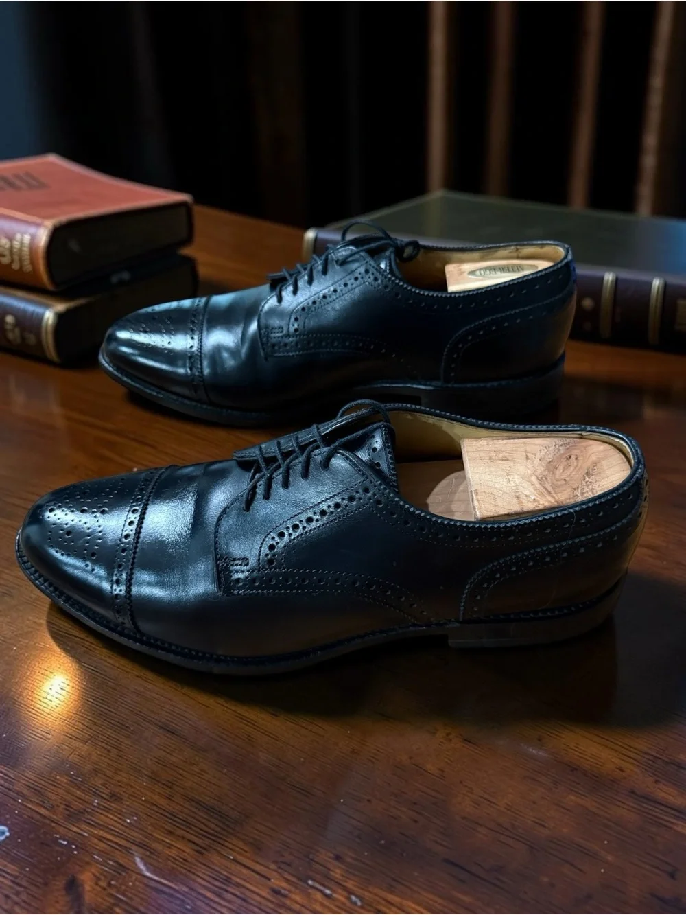Allen Edmonds Sanford Black Cap Toe Brogue Derby 10.5E 5707 Made in USA Excellen